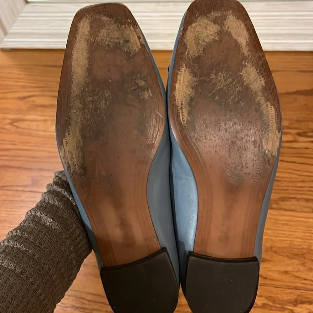 Soft blue flats - Picture 4 of 7